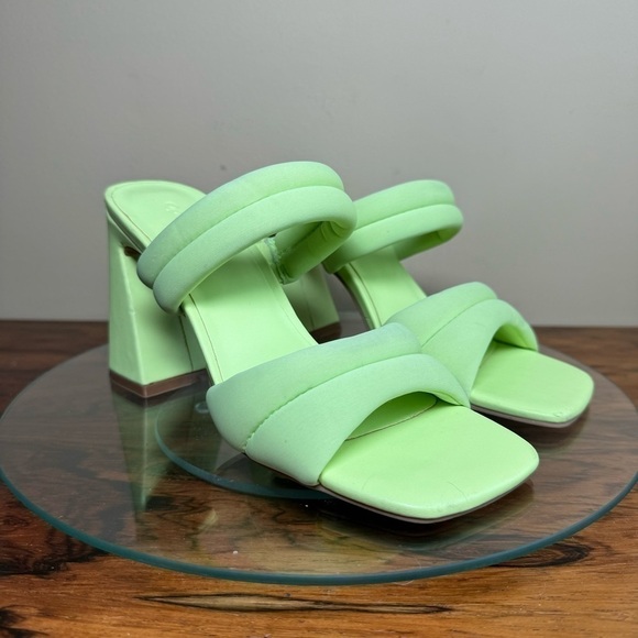 Open Edit Stella Sandal in Neon Green - Picture 6 of 16